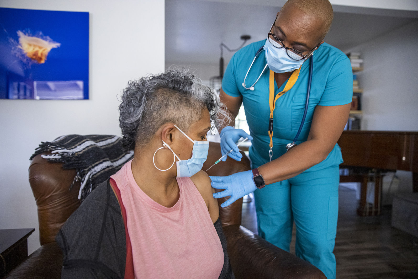 Absent symptoms, there’s no need to isolate following exposure